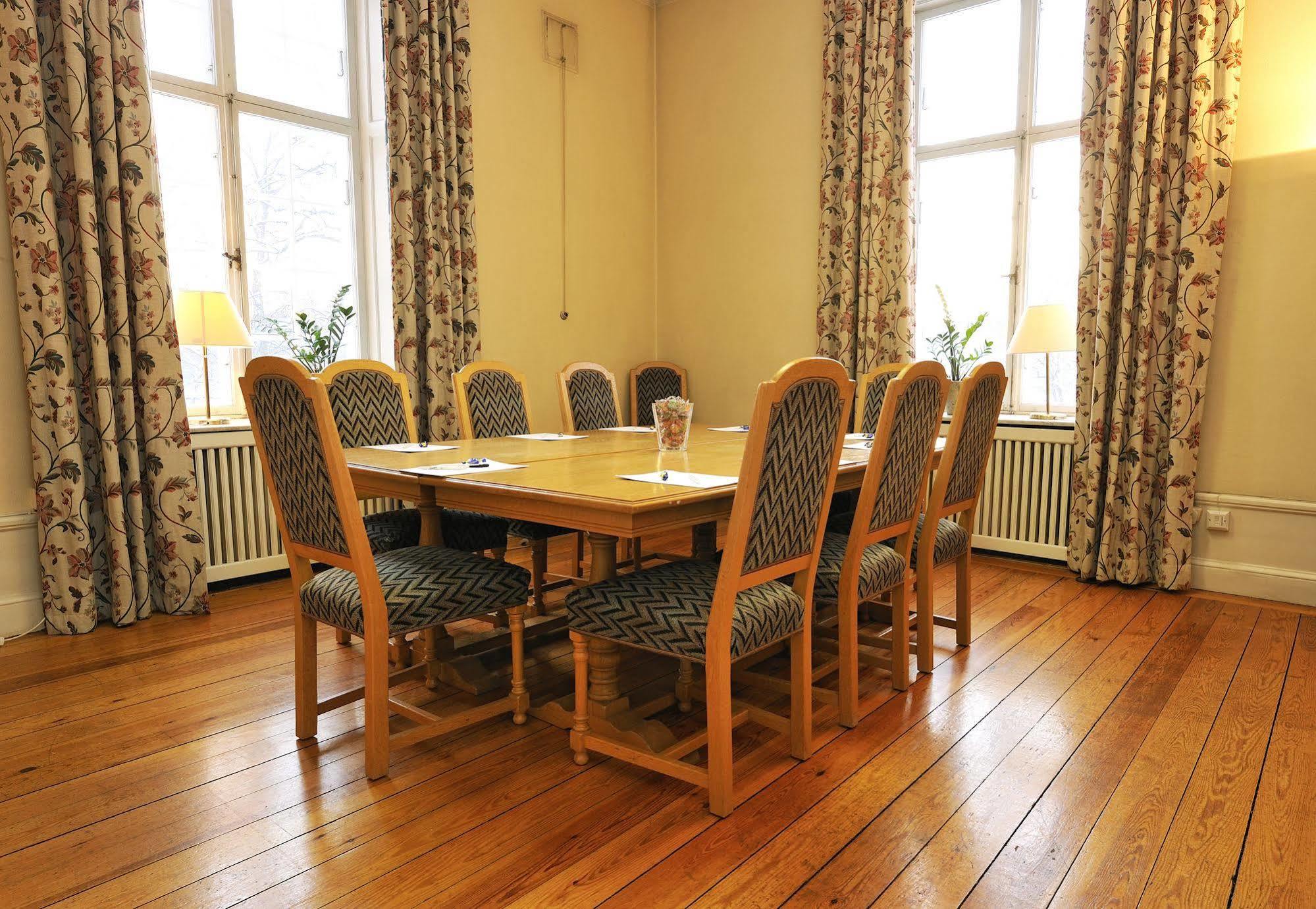 מלון Täby Naesby Slott מראה חיצוני תמונה
